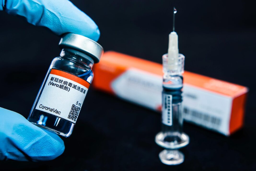 São Paulo anuncia vacinação anual contra o coronavírus