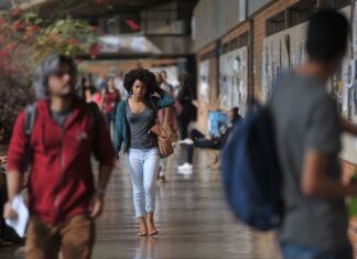 MEC anuncia regras para o Fies do segundo semestre de 2021