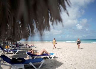 Vamos pra Cuba? País oferece vacina para estrangeiros