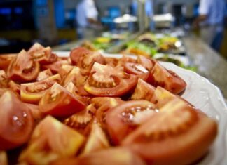 Fevereiro é época do tomate, um dos ingredientes mais versáteis do mundo