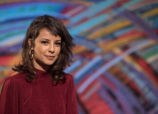 Andreia Horta publica foto em que aparece nua tomando sol Andreia Horta