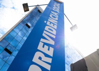 Confira as mudanças nas aposentadorias e pensões em 2021 Idosos acima de 80 anos podem agendar prova de vida em casa