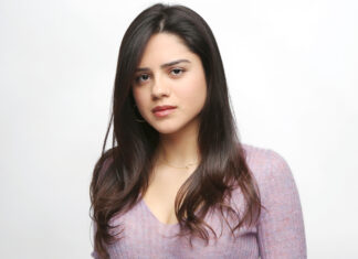 Atriz latina de 26 anos será a nova Supergirl no cinema