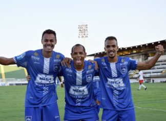 Rio Claro FC emite nota oficial sobre paralisação do Campeonato Paulista da Série A2 Jogadores do Rio Claro FC comemoram um dos gols na vitória do Galo Azul por 4 a 1 contra o Red Bull