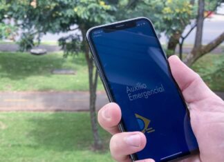 Pagamento do auxílio emergencial pode ficar para abril, diz Guedes