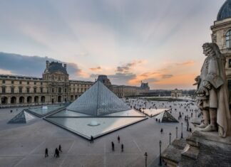 Saudade de uma exposição? Louvre coloca todo seu acervo online e de graça