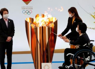 Revezamento da tocha olímpica começa sob sombra da pandemia