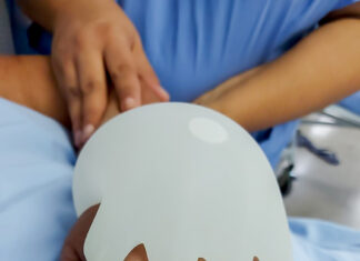 Hospital do Cervezão utiliza técnica “mãozinhas do amor” em intubados por Covid