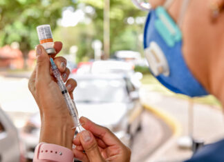 Rio Claro vacina no feriado idosos com 65 anos nascidos entre setembro e dezembro