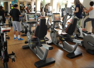 Academias, restaurantes e salões de beleza voltam a funcionar a partir deste sábado