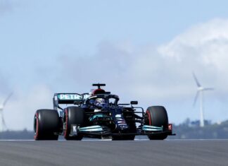 Hamilton volta a liderar em treino do GP de Portugal de Fórmula 1