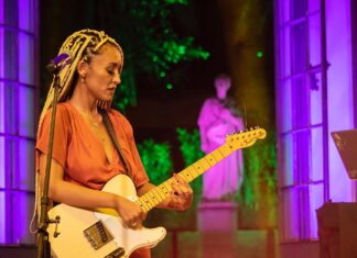 Cantora Yzalú brinda o público com show virtual nesta sexta-feira