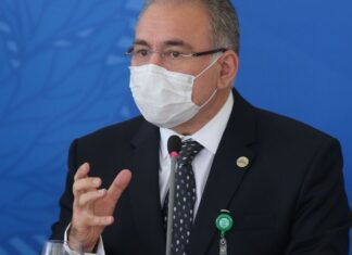 Queiroga pede que população evite aglomerações durante Semana Santa