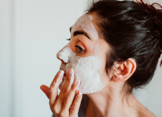 Saiba como fazer skincare com produtos naturais e sem agredir a pele