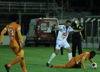 Rio Claro é surpreendido e acaba goleado pelo Atibaia
