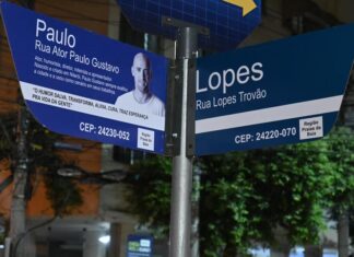 Placas na Rua Ator Paulo Gustavo são instaladas em Niterói Placas na Rua Ator Paulo Gustavo são instaladas em Niterói