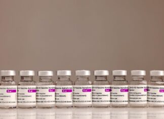 Botucatu inicia vacinação em massa neste domingo Botucatu inicia vacinação em massa neste domingo