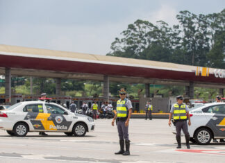 Operação Rodovia Mais Segura mobiliza mais de 19,2 mil PMs Operação Rodovia Mais Segura mobiliza mais de 19,2 mil PMs