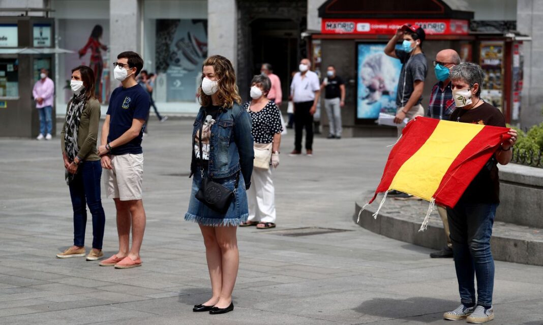 Espanha libera a entrada de viajantes vacinados