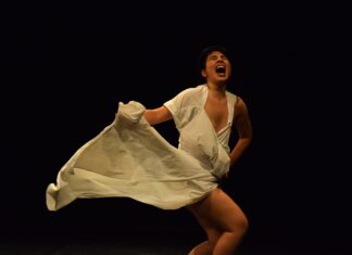 Letícia Sekito ressignifica espaços de dança em casa em performance virtual Letícia Sekito ressignifica espaços de dança em casa