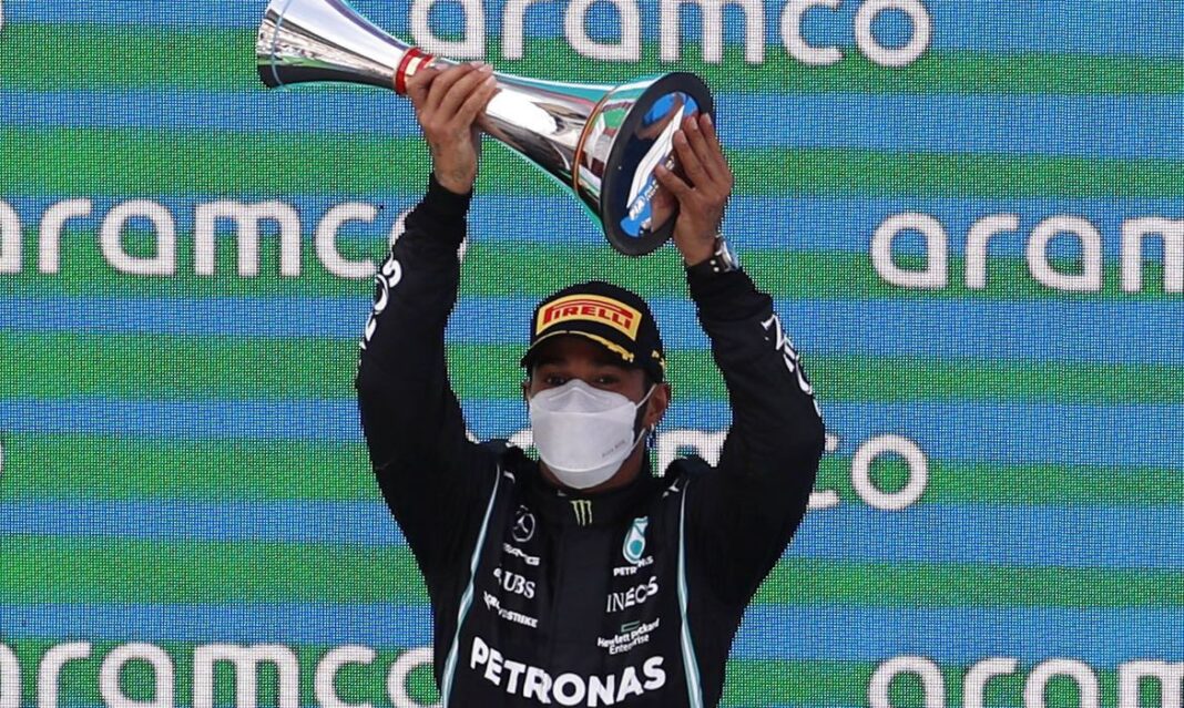 Lewis Hamilton vence o GP da Espanha pela quinta vez