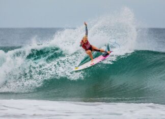 Surfe: Tatiana Weston-Webb vai às oitavas de final em Margaret River