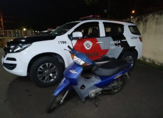 Homem acaba preso após usar colher para furtar Honda Biz Homem acaba preso após usar colher para furtar Honda Biz