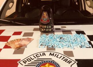 Homem é preso por tráfico de drogas no Jd. Araucária Homem é preso por tráfico de drogas no Jd. Araucária