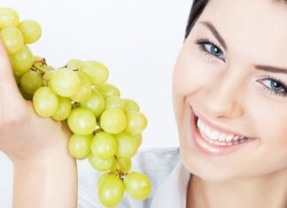 Três máscaras de uva para uma pele mais jovem, radiante e firme