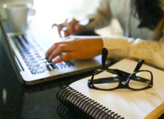 Anvisa alerta para golpe envolvendo nome do órgão