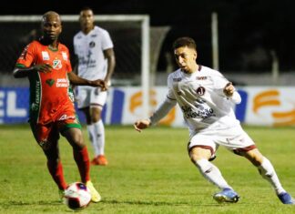 Velo vence o Juventus e encosta no G8; confira os gols