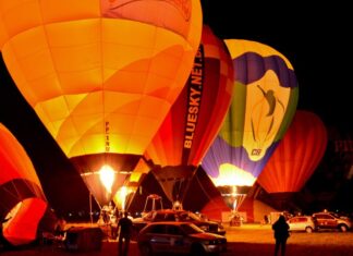 Espetáculo de luzes com balões em Rio Claro será exibido em “live” nesta quinta-feira Espetáculo de luzes com balões em Rio Claro será exibido em “live” nesta quinta-feira