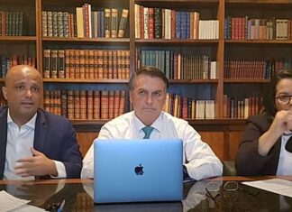 Ida para novo partido está “bastante avançada”, diz Bolsonaro Ida para novo partido está "bastante avançada", diz Bolsonaro