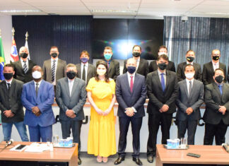 Rio Claro tem uma Câmara de rabo preso e acovardada Rio Claro tem uma Câmara de rabo preso e acovardada