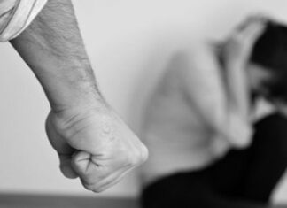 GCM prende agressor por violência doméstica no Cervezão GCM prende agressor por violência doméstica no Cervezão