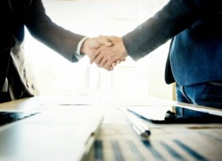 Prefeito renova contrato de consultoria que tem condenação Prefeito de Rio Claro renova contrato de consultoria que tem condenação