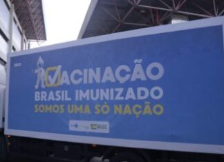 Fiocruz chega a 50 milhões de doses de vacinas entregues Fiocruz chega a 50 milhões de doses de vacinas entregues