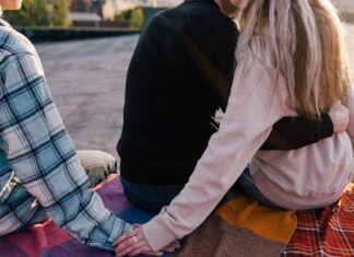 Os sete signos do zodíaco feminino mais infiéis. Você é um deles? Os sete signos do zodíaco feminino mais infiéis. Você é um deles?