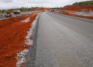Governo de SP anuncia mais de R$ 1,7 bilhão no programa Estrada Asfaltada Governo de SP anuncia mais de R$ 1,7 bilhão no programa Estrada Asfaltada