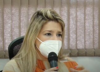 Secretária de Saúde pode cair por suposto uso indevido de carro oficial Secretária de Saúde de Rio Claro pode cair por uso indevido de carro oficial