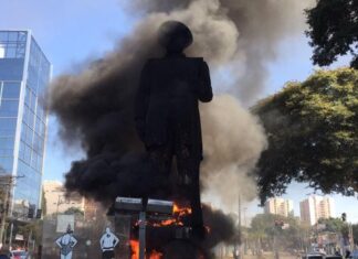 Borba Gato: O escravizador de indígenas tomado por herói Borba Gato: O escravizador de indígenas tomado por herói