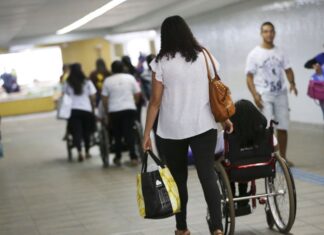 Lei de cotas para pessoas com deficiência completa 30 anos Lei de cotas para pessoas com deficiência completa 30 anos