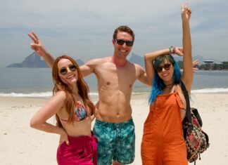 “Diários de Intercâmbio” ganha trailer oficial e data de estreia "Diários de Intercâmbio" ganha trailer oficial