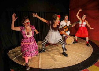 Tarde de sábado tem diversão com espetáculo circense Tarde de sábado tem diversão com espetáculo circense