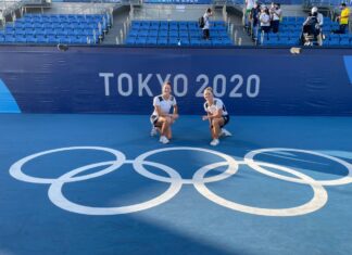 Luisa Stefani e Laura Pigossi ganham bronze inédito no tênis Luisa Stefani e Laura Pigossi ganham bronze inédito no tênis