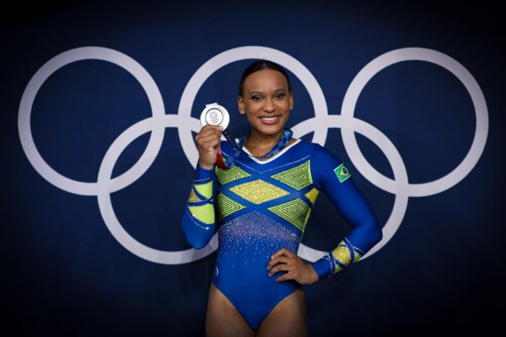 Rebeca conquista a primeira medalha olímpica da ginástica do Brasil