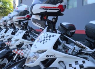 Mulher é presa pela Rocam por tráfico de drogas em Rio Claro Mulher é presa por tráfico de drogas em Rio Claro