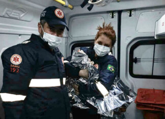 Samu realiza parto a caminho da maternidade Samu realiza parto a caminho da maternidade