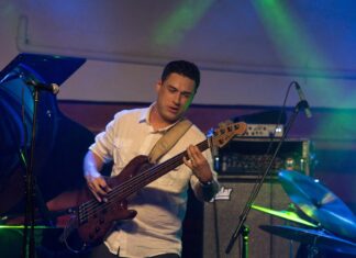 Músico Thiago Espirito Santo faz live na terça instrumental Thiago Espirito Santo faz live na terça instrumental