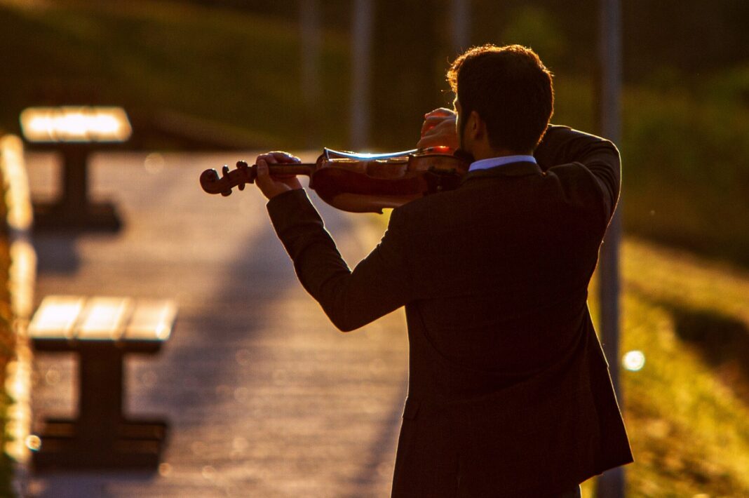 Grupo de tango faz homenagem a Astor Piazzolla